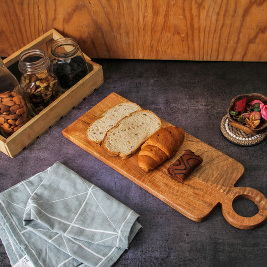 Mango Wood Serving Board With Round Handle, Natural