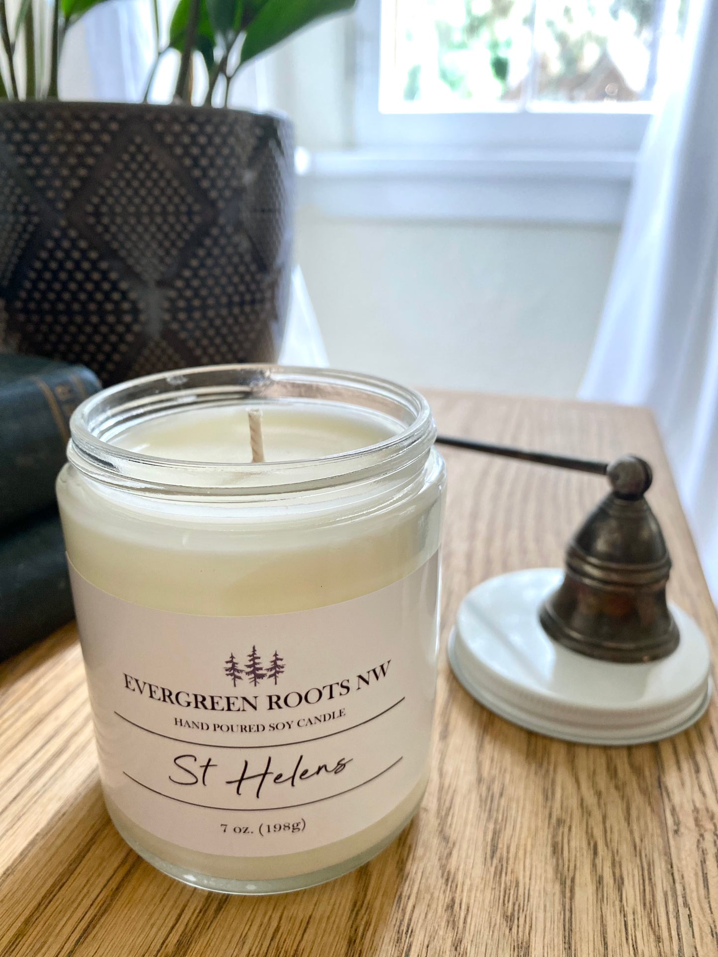 St Helens Soy Wax Candle, 7.5 oz