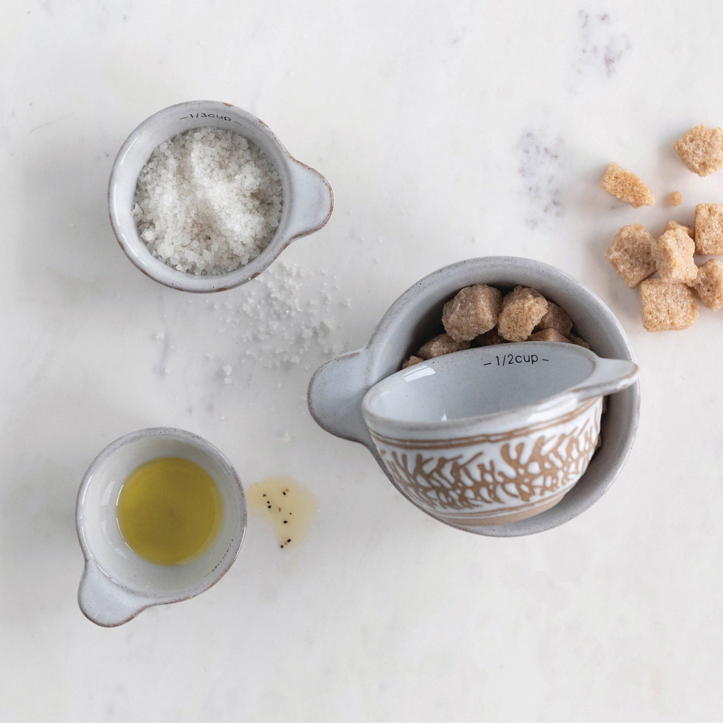 Measuring Cups with Wax Relief Pattern, Set of 4