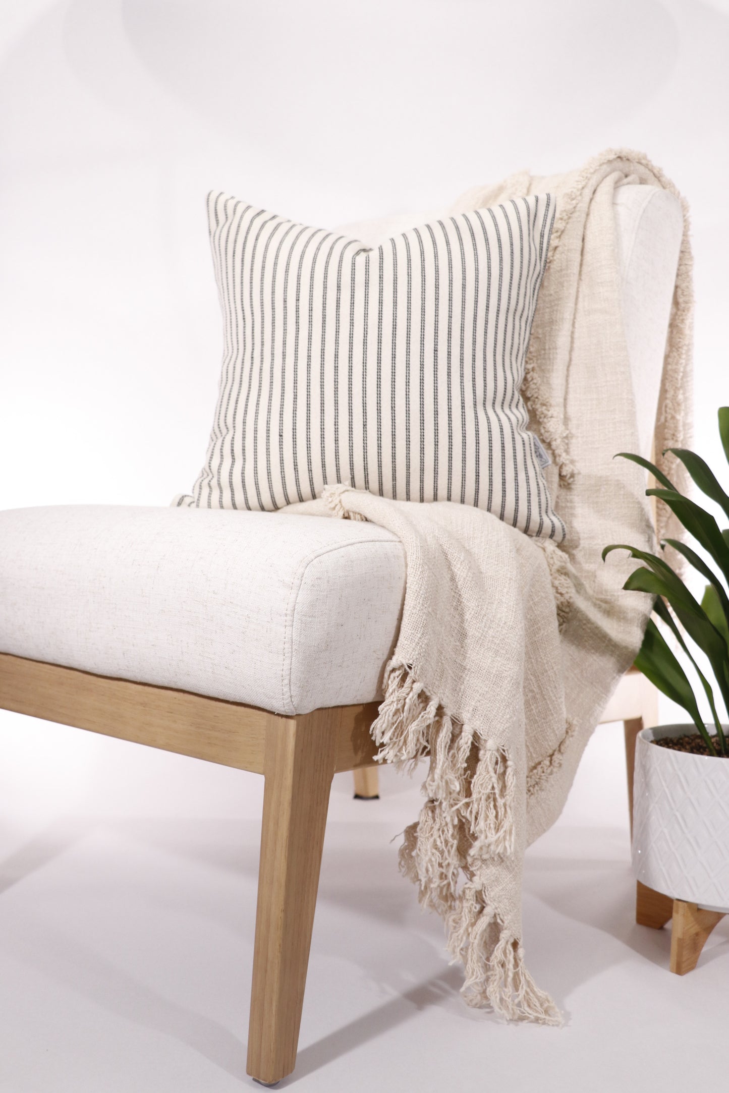 Taupe Fringed Diamond Pattern Throw Blanket