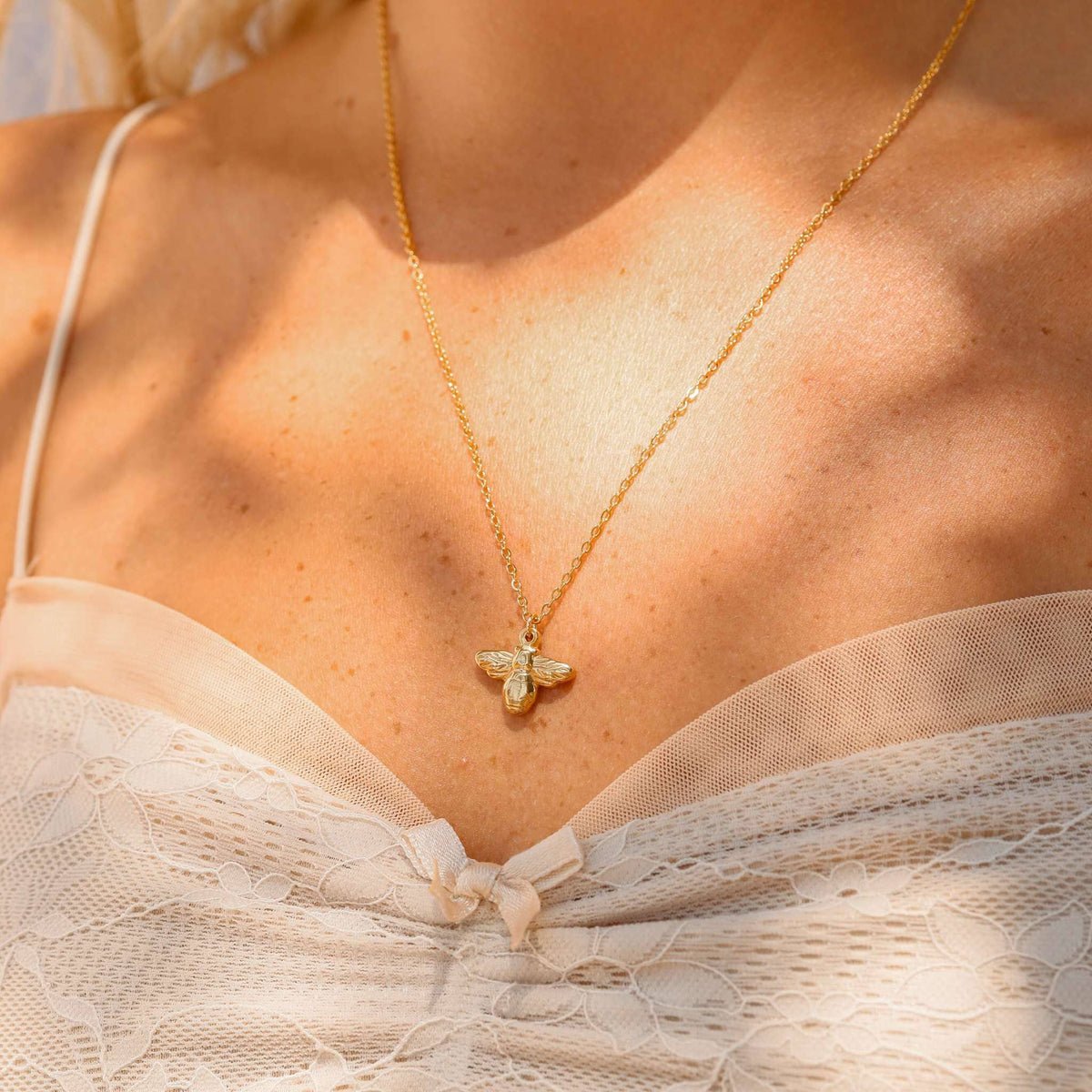 18K Gold PVD Stainless Steel Bee Charm: Gold
