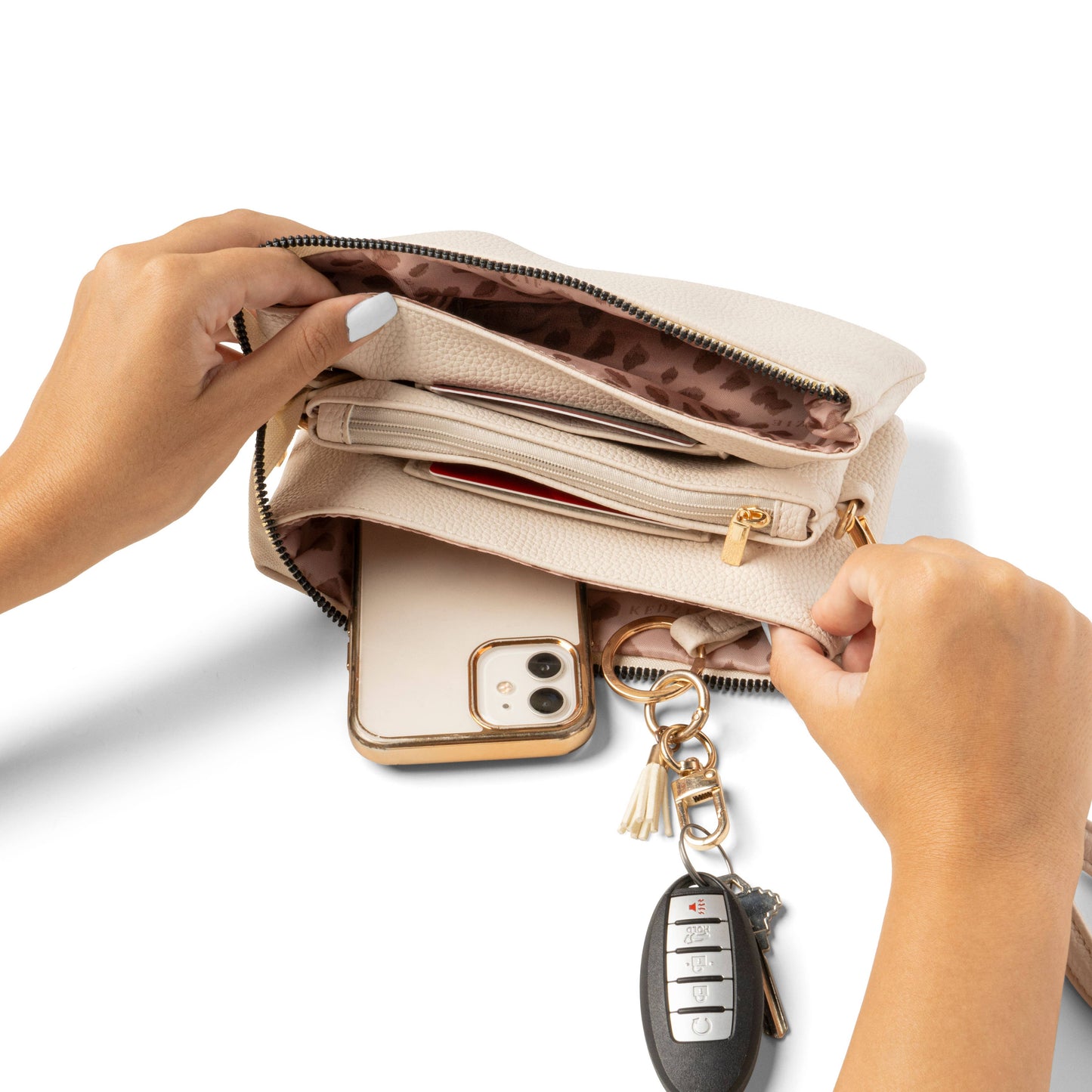 Kedzie Eclipse Convertible Wallet Crossbody Open Stock: Green
