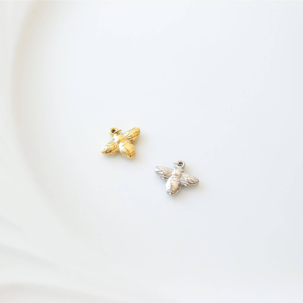 18K Gold PVD Stainless Steel Bee Charm: Gold