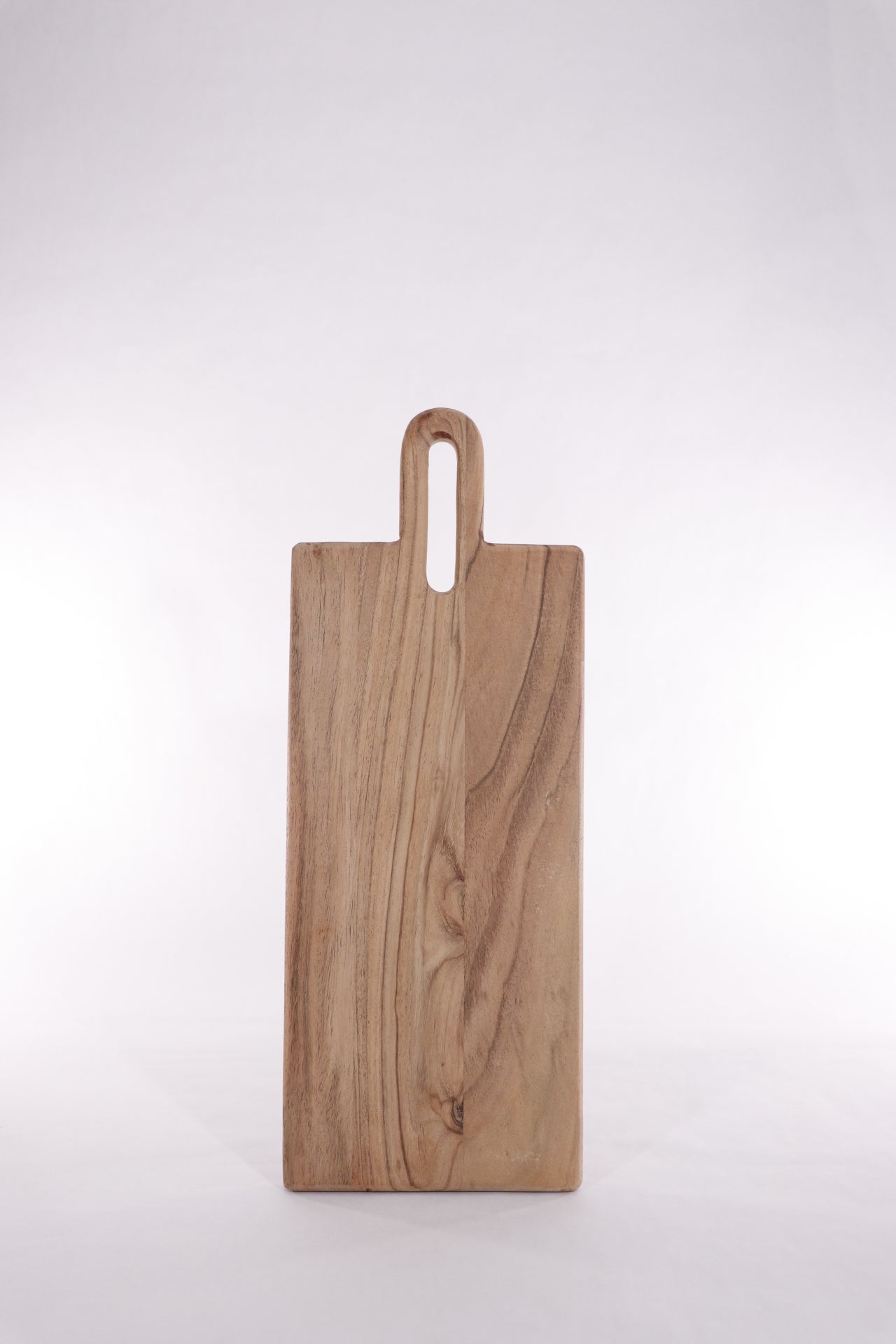Wood cutting board with handle.